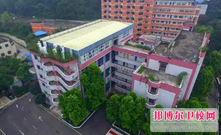 2023年重庆男生上什么护理学校比较好