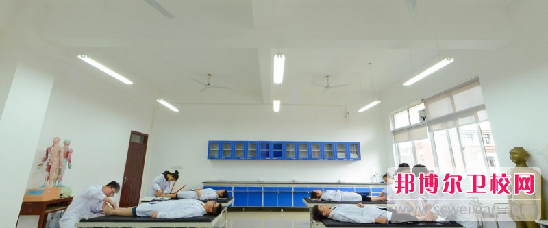 泸州医学院卫生学校2024年多少钱 泸州医学院卫生学校各专业学费收费标准