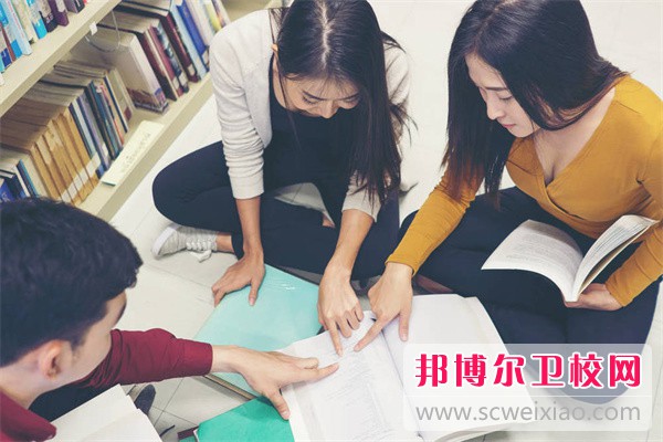 2024成都排名前四的药剂专业学校名单