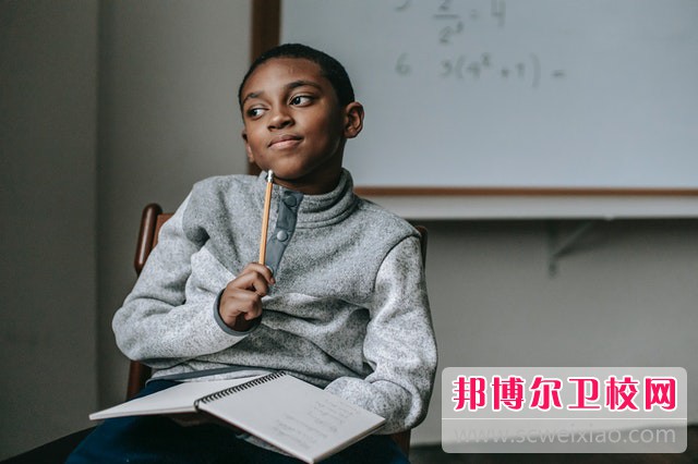 2024云南排名前四的公办助产护理学校名单
